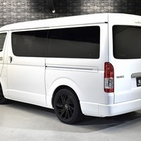 5146 ハイエース ワゴンGL  2WD 2,700CC ガソリン車 3ナンバー 10人乗り ベットキットⅤ タイプⅡ架装のサムネイル