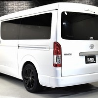5146 ハイエース ワゴンGL  2WD 2,700CC ガソリン車 3ナンバー 10人乗り ベットキットⅤ タイプⅡ架装のサムネイル