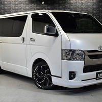 5807 令和4年式 ハイエース スーパーGL ダークプライムⅡ 2WD 2,800cc (ディーゼル車)  5人乗車  3.4万kmのサムネイル