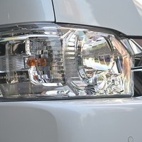 5870.令和7年式 ハイエースワゴン グランドキャビン 3ナンバー 10人乗り 2WD 2,700㏄ ガソリン車 走行9キロ 車検令和10年7月のサムネイル