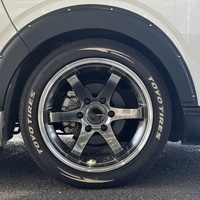 5837 令和5年式 ハイエース　スーパーGL　ダークプライムⅡ　2WD　2000cc　ガソリン車　5人乗り　2.2万kmのサムネイル