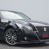 5914　平成26年式　トヨタ　クラウンアスリートハイブリッド　Ｓ　2WD　2500cc　ガソリン車　5人乗り　7.2万kmのサムネイル