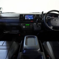 5938 令和1年式 ハイエース スーパーGL ダークプライムⅡ 2WD 2,000cc (ガソリン車) 2/5人乗車 10万kmのサムネイル