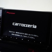 5846 令和2年式 ハイエース スーパーGL ダークプライムⅡ 2WD 2,800cc (ディーゼル車) 2/5人乗車 6.7万kmのサムネイル