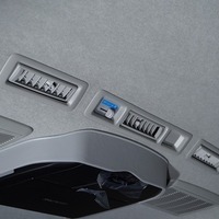 5873 登録済未使用車 令和7年式 ハイエース ワゴン グランドキャビン 2WD 2,700cc(ガソリン車) 10人乗り15km 車検令和10年6月19日のサムネイル