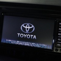 5880 平成30年式トヨタ ハイラックス X 4WD 2,400cc (ディーゼル車) 5人乗車 3.1万kmのサムネイル