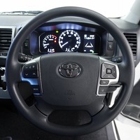 5867 登録済未使用車 令和7年式 ハイエース ワゴン グランドキャビン 2WD 2700cc(ガソリン車) 10人乗り10km 車検令和10年6月26日のサムネイル