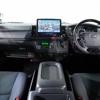 5759 令和5年式 ハイエース スーパーGL ダークプライムⅡ　2WD 2,800cc (ディーゼル) 2/5人乗車 2.7万kmのサムネイル