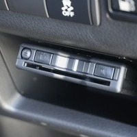 5699 【新車登録済み未使用車】 令和7年式 キャラバン グランドプレミアムGX 2WD 2,000cc (ガソリン) 2/5人乗車 6kmのサムネイル