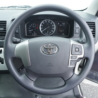 5675　コントラストPKG　ハイエース　DX　2WD　2000cc　ガソリン車　6人乗りのサムネイル