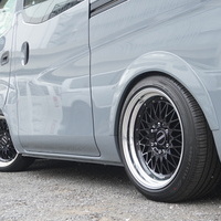 4939　オリジナルPKG　キャラバン　DX　2WD　2400cc　ディーゼル車　6人乗りのサムネイル