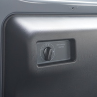 4939　オリジナルPKG　キャラバン　DX　2WD　2400cc　ディーゼル車　6人乗りのサムネイル