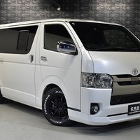 5846 令和2年式 ハイエース スーパーGL ダークプライムⅡ 2WD 2,800cc (ディーゼル車) 2/5人乗車 6.7万kmのサムネイル