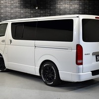 5846 令和2年式 ハイエース スーパーGL ダークプライムⅡ 2WD 2,800cc (ディーゼル車) 2/5人乗車 6.7万kmのサムネイル