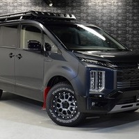 5583 令和7年式 登録済未使用車 三菱デリカ D:5 CHAMONIX 4WD 2,300cc (ディーゼル車)  8人乗り 10km 車検令和10年8月26日のサムネイル