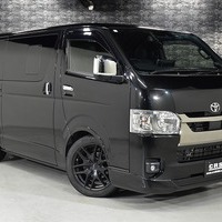 5759 令和5年式 ハイエース スーパーGL ダークプライムⅡ　2WD 2,800cc (ディーゼル) 2/5人乗車 2.7万kmのサムネイル