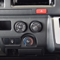 5674 ハイエースバン DX コントラストPKG 2WD 2,000CC ガソリン車 3/6人乗りのサムネイル