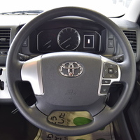 5674 ハイエースバン DX コントラストPKG 2WD 2,000CC ガソリン車 3/6人乗りのサムネイル