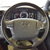 5840 令和4年式 ハイエース スーパーGL ダークプライムⅡ ワイド4WD　2700cc　ガソリン車　5人乗り　1.8万kmのサムネイル