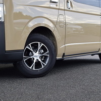 5838 令和7年式 ハイエース スーパーGL アースカラーPKG 2WD　2000cc　ガソリン車　5人乗り　65kmのサムネイル