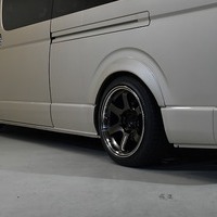 5873 登録済未使用車 令和7年式 ハイエース ワゴン グランドキャビン 2WD 2,700cc(ガソリン車) 10人乗り15km 車検令和10年6月19日のサムネイル