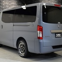 5855  日産 キャラバン GRANDプレミアム GX (MC後モデル)2WD 2,400cc(ディーゼル車) 2/5人乗車 10kmのサムネイル