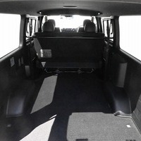5703 令和4年式 ハイエース スーパーGL ダークプライム2　2WD 2,800cc (ディーゼル) 2/5人乗車 6.6万kmのサムネイル