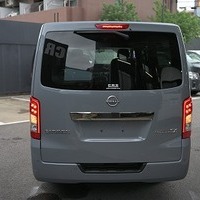 5533.令和7年式 キャラバン グランドプレミアムGX アティックス8 2WD 2,000cc ガソリン車 寒冷地仕様 走行180キロ 新車未登録のサムネイル