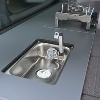 5533.令和7年式 キャラバン グランドプレミアムGX アティックス8 2WD 2,000cc ガソリン車 寒冷地仕様 走行180キロ 新車未登録のサムネイル