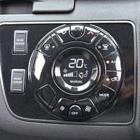 5533.令和7年式 キャラバン グランドプレミアムGX アティックス8 2WD 2,000cc ガソリン車 寒冷地仕様 走行180キロ 新車未登録のサムネイル