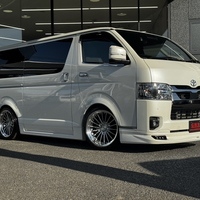 5841 令和5年式 ハイエース　スーパーGL　ダークプライムⅡ　2WD　2000cc　ガソリン車　5人乗り　1.0万kmのサムネイル