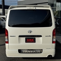 5841 令和5年式 ハイエース　スーパーGL　ダークプライムⅡ　2WD　2000cc　ガソリン車　5人乗り　1.0万kmのサムネイル