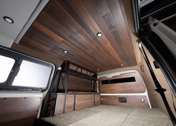 HIACE COMPLETE「SEDONA typeⅢ」　セドナタイプ3のサムネイル