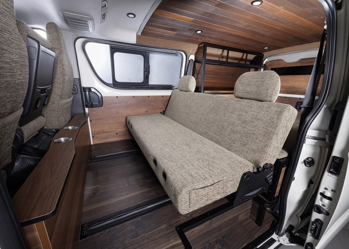 HIACE COMPLETE「SEDONA typeⅢ」　セドナタイプ3のサムネイル