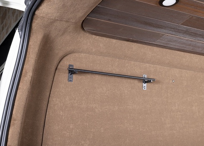 HIACE COMPLETE「SEDONA typeⅢ」　セドナタイプ3のサムネイル