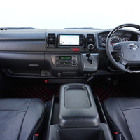 5607　令和2年式　ハイエース　スーパーGL　ダークプライムⅡ　2WD　2000cc　ガソリン車　5人乗り　6.2万kmのサムネイル