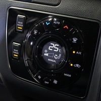 5968 日産 キャラバン GRANDプレミアム GX (MC後モデル)2WD 2,400cc(ディーゼル車) 2/5人乗車 10kmのサムネイル