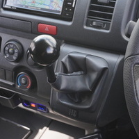 5907　令和3年式　ハイエース　DX-GLパッケージ　5速マニュアル　2WD　2000cc　ガソリン車　6人乗り　6.5万kmのサムネイル