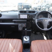 5876　平成29年式　サクシード　TX　2WD　1500cc　ガソリン車　5人乗り　12.4万kmのサムネイル