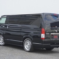 5944　令和2年式　ハイエース　スーパーGL　ダークプライムⅡ　2WD　2000cc　ガソリン車　5人乗り　3.6万kmのサムネイル