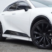 令和6年式　クラウンスポーツ　HV SPORTS Z　4WD　2500cc　ガソリン車　5人乗り　1.0万kmのサムネイル