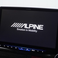 6107　令和4年式　ハイエース　ワゴンGL　ベッドキットⅤ架装　2WD　2700cc　ガソリン車　10人乗り　2.3万kmのサムネイル