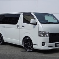 5978 令和3年式 ハイエース スーパーGL ダークプライム2 2WD 2,000cc (ガソリン) 2/5人乗車 3.3万km 車検令和8年3月4日のサムネイル