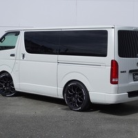 5978 令和3年式 ハイエース スーパーGL ダークプライム2 2WD 2,000cc (ガソリン) 2/5人乗車 3.3万km 車検令和8年3月4日のサムネイル