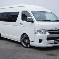 5871 【新車登録済み未使用車】 令和7年式 ハイエースワゴン グランドキャビン 2WD 2700cc ガソリン車 10人乗り 8kmのサムネイル