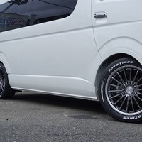 5871 【新車登録済み未使用車】 令和7年式 ハイエースワゴン グランドキャビン 2WD 2700cc ガソリン車 10人乗り 8kmのサムネイル