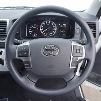 5871 【新車登録済み未使用車】 令和7年式 ハイエースワゴン グランドキャビン 2WD 2700cc ガソリン車 10人乗り 8kmのサムネイル