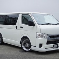 5828  ハイエース DX-GLPKG  2WD 2700cc ガソリン車 3/6人乗り 13kmのサムネイル