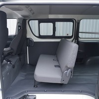 5828  ハイエース DX-GLPKG  2WD 2700cc ガソリン車 3/6人乗り 13kmのサムネイル