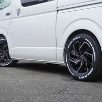 5749 ハイエース スーパーGL ダークプライムⅡ  2WD 2,000cc ガソリン車 2/5人乗り 11kmのサムネイル